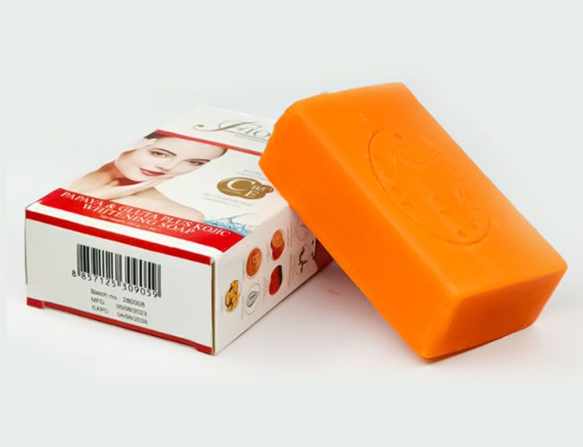 FIORAE Whitening Papaya Soap